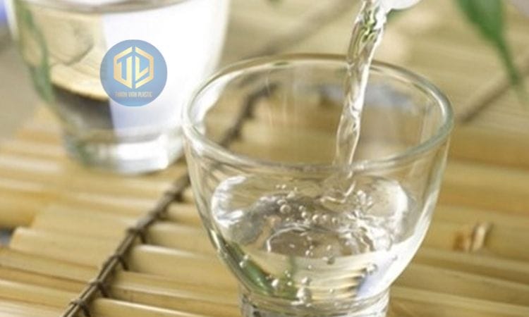 Tẩy vết băng keo bằng cồn
