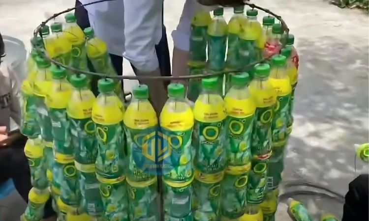 Gắn lưới và hoàn thiện thùng rác 