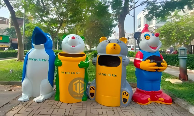 Thùng rác hình con thú