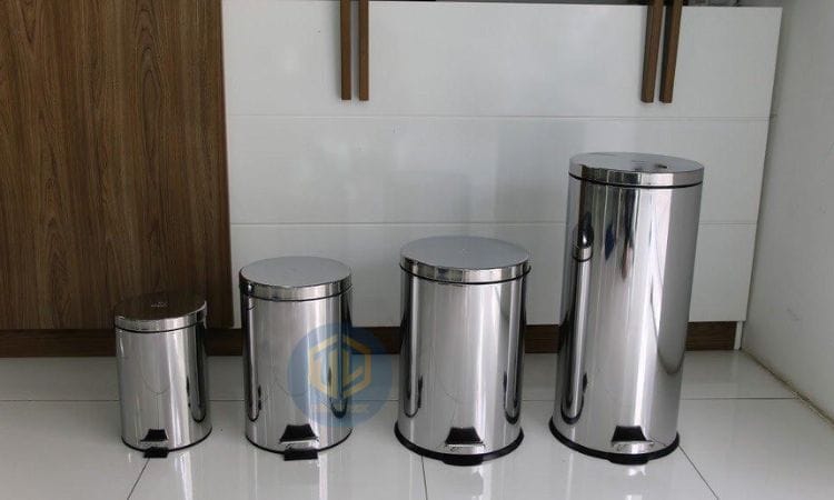 Thùng rác inox đạp chân
