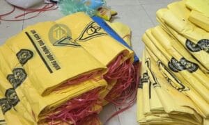 Túi rác y tế có dây rút