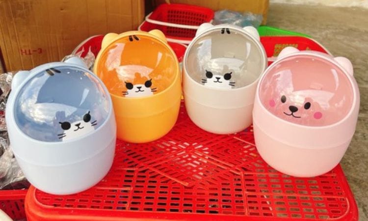 Thùng rác mini hình gấu mèo dễ thương