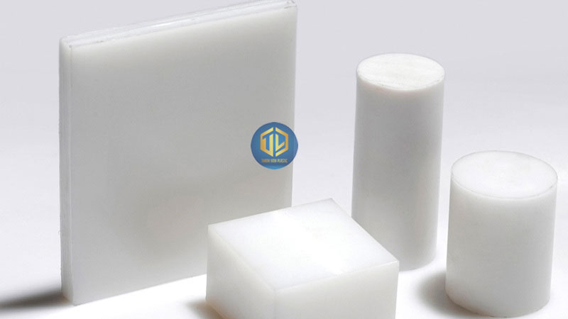 So sánh nhựa PE và HDPE: đặc tính, ứng dụng và giá thành