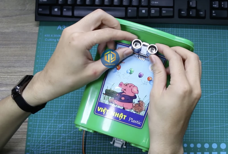 Ý tưởng mô hình thùng rác thông minh và cách chế tạo