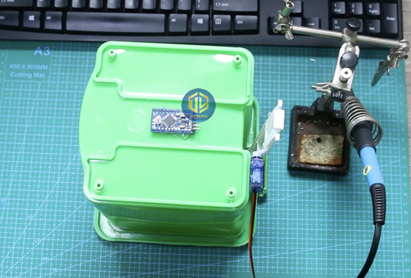 Ý tưởng mô hình thùng rác thông minh và cách chế tạo