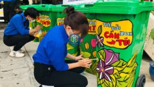 hinh anh thung rac tai che 2