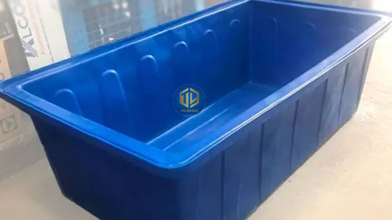 Thùng nhựa nuôi cá cũ có nên mua không?
