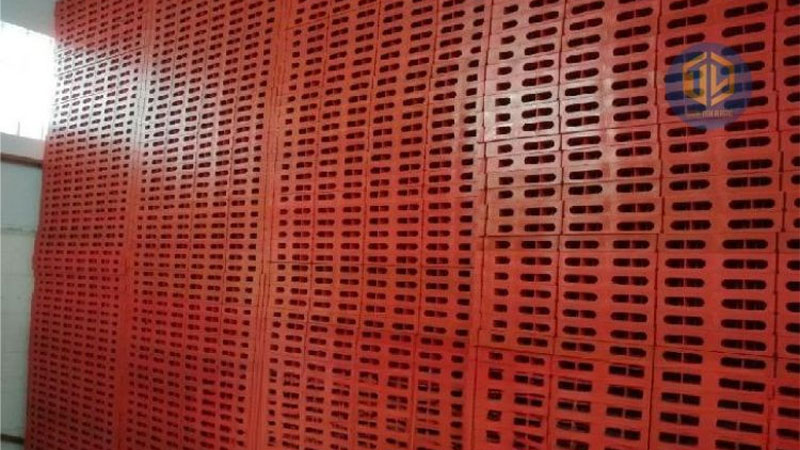Pallet lót sàn sân khấu