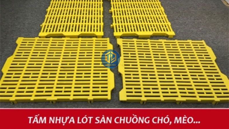 Tấm nhựa lót sàn chuồng chó