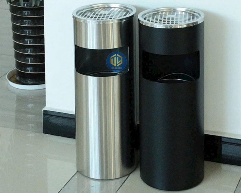 Giá bán phụ thuộc vào dung tích, kích thước, chất liệu inox và kiểu thiết kế.