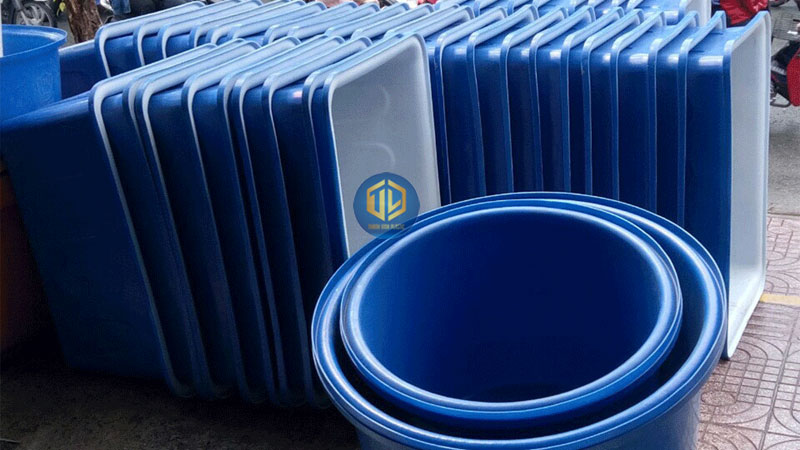 Thùng nhựa 100L phù hợp với nhu cầu chứa nước ở mức vừa phải.